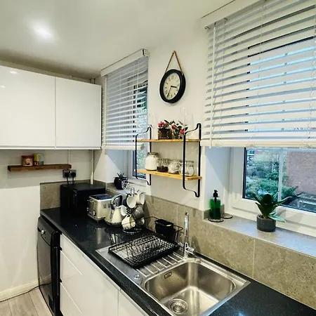 Gorgeous Rooms Near Canary Wharf London Exterior photo