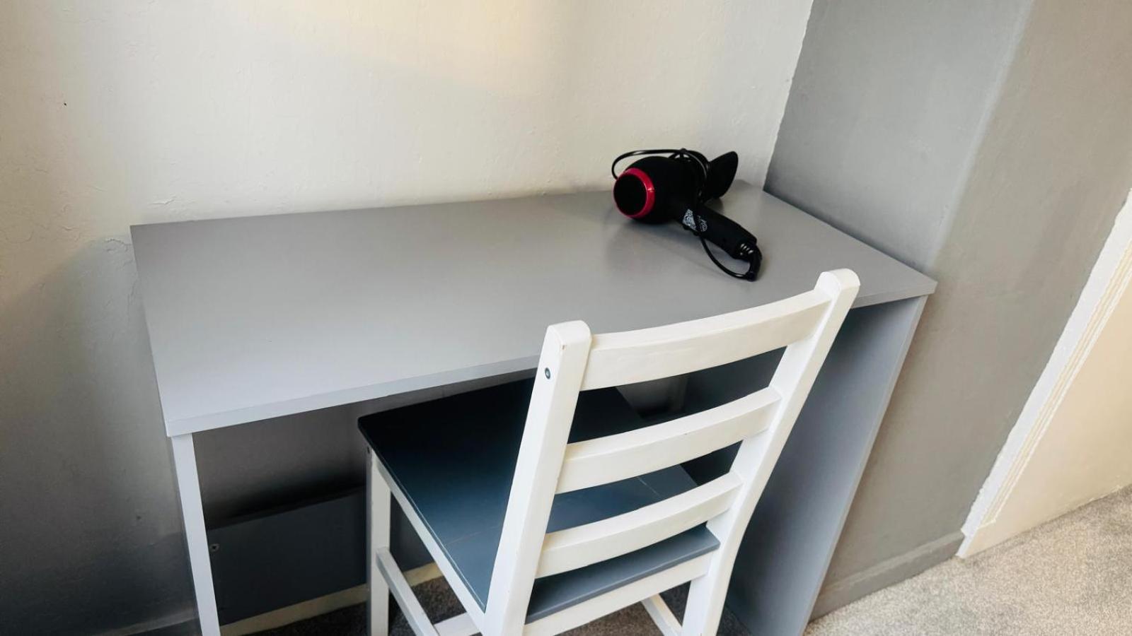Gorgeous Near Canary Wharf *